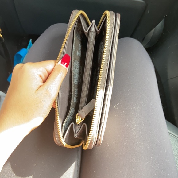 Juicy Couture wallet - Picture 4 of 6